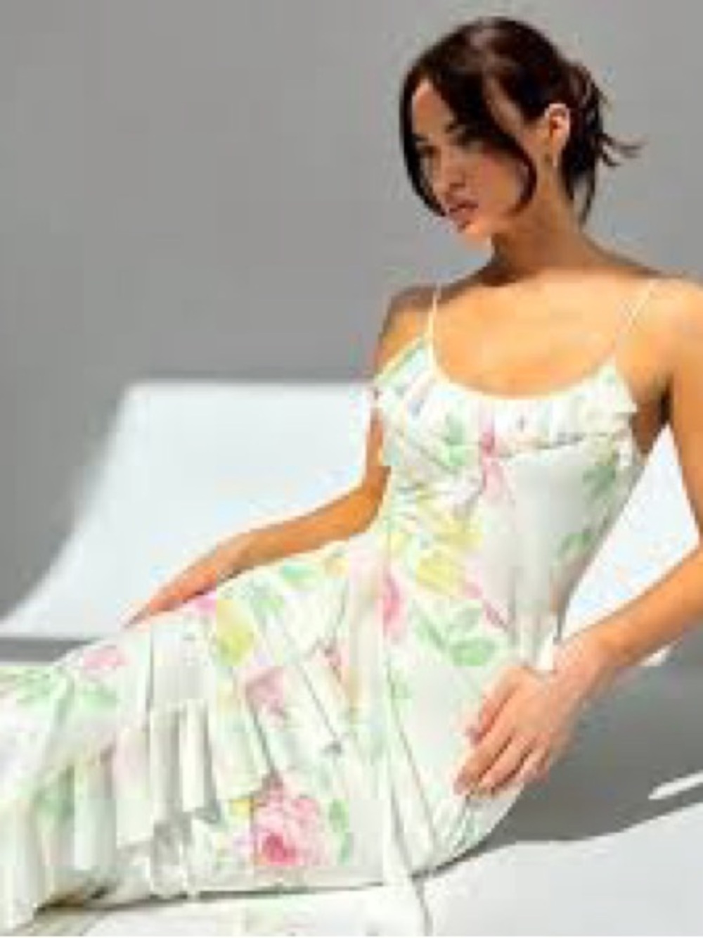 NWT Milumia White Floral Ruffle Maxi Dress Size Medium